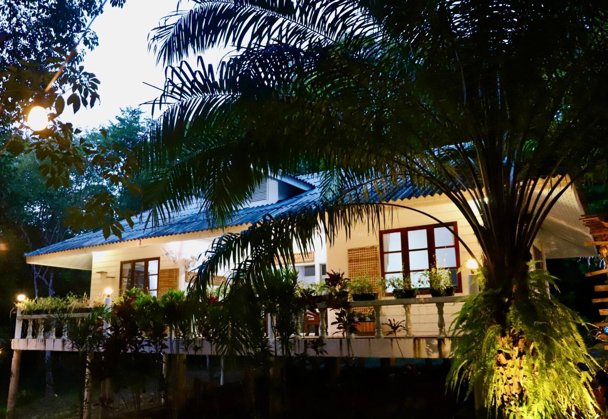Kood Life Hotel Ko Kut Buitenkant foto